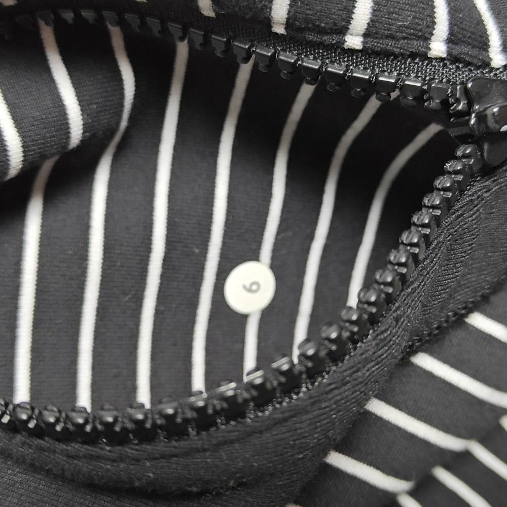 LULULEMON Define Jacket Full Zip Parallel Striped Black and White Size 6 - Picture 9 of 16